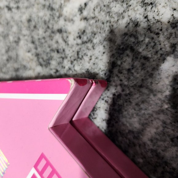 Jeffree Star Family House Collection - Picture 3 of 4